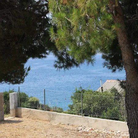 Secluded Fisherman's Cove Soline, Pasman - 8326 *